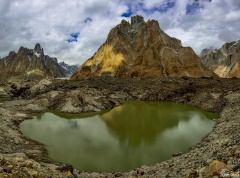 TrangoTower (July2015)
