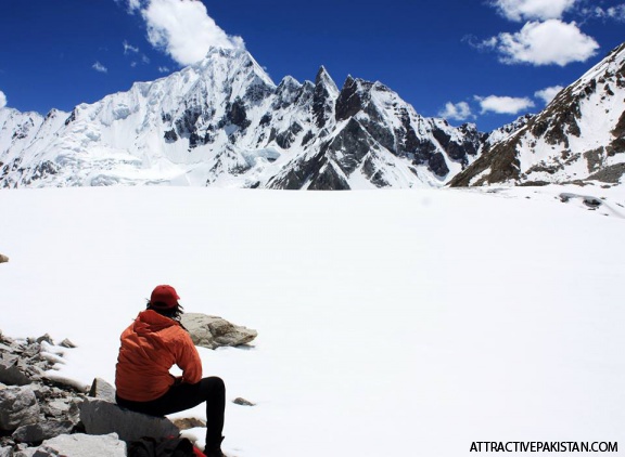 towards Gondogoro La (Vigne Glacier (June 2014)

