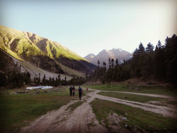 towards Rama Lake (August 2015)
