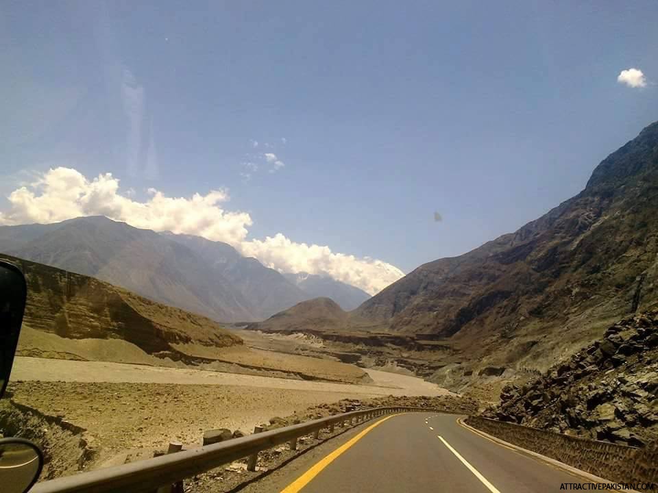 KKH towards Khunjraab Pass (July 2015)
