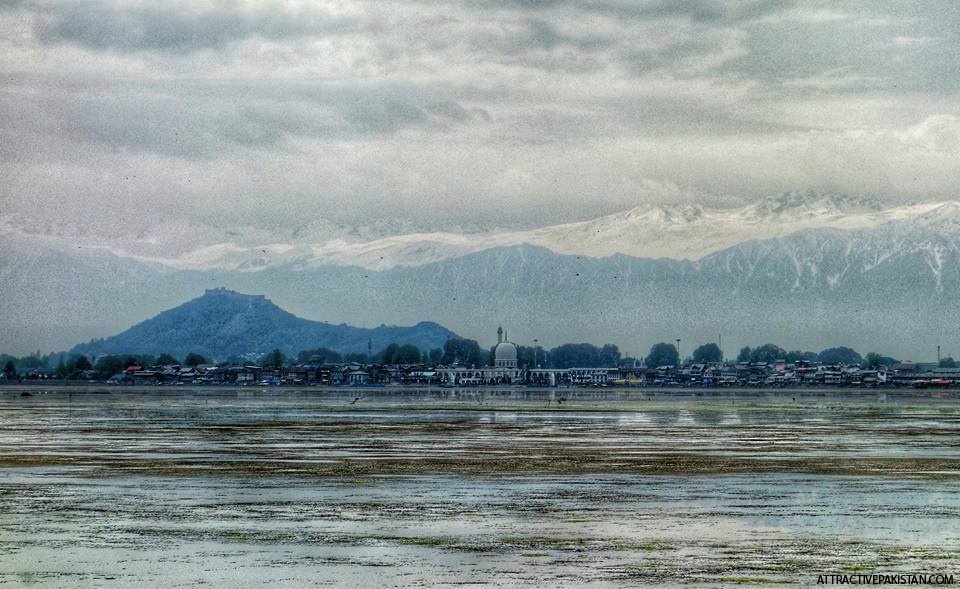 Hazratbal Shrine Srinagar (April 2016)
