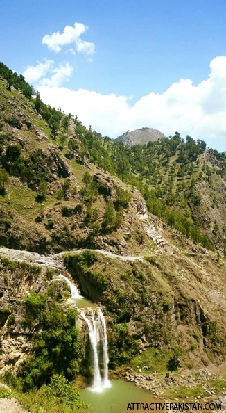 0468-Sajikot_waterfall-April_2015.jpg