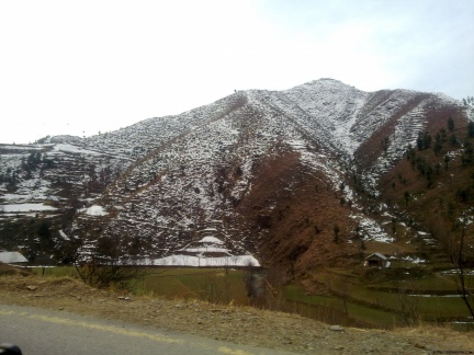 towards Alpuri (February 2012)
