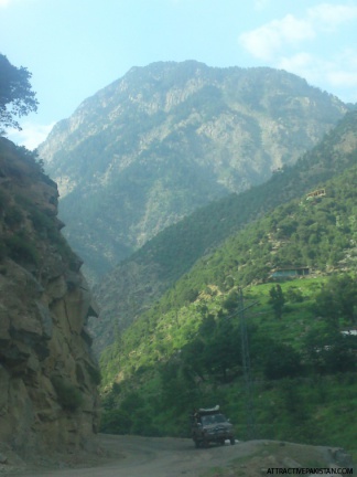 Swat (towards Kalaam August 2011)
