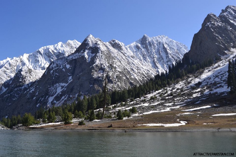 0148-MahudandLake-May2015.jpg